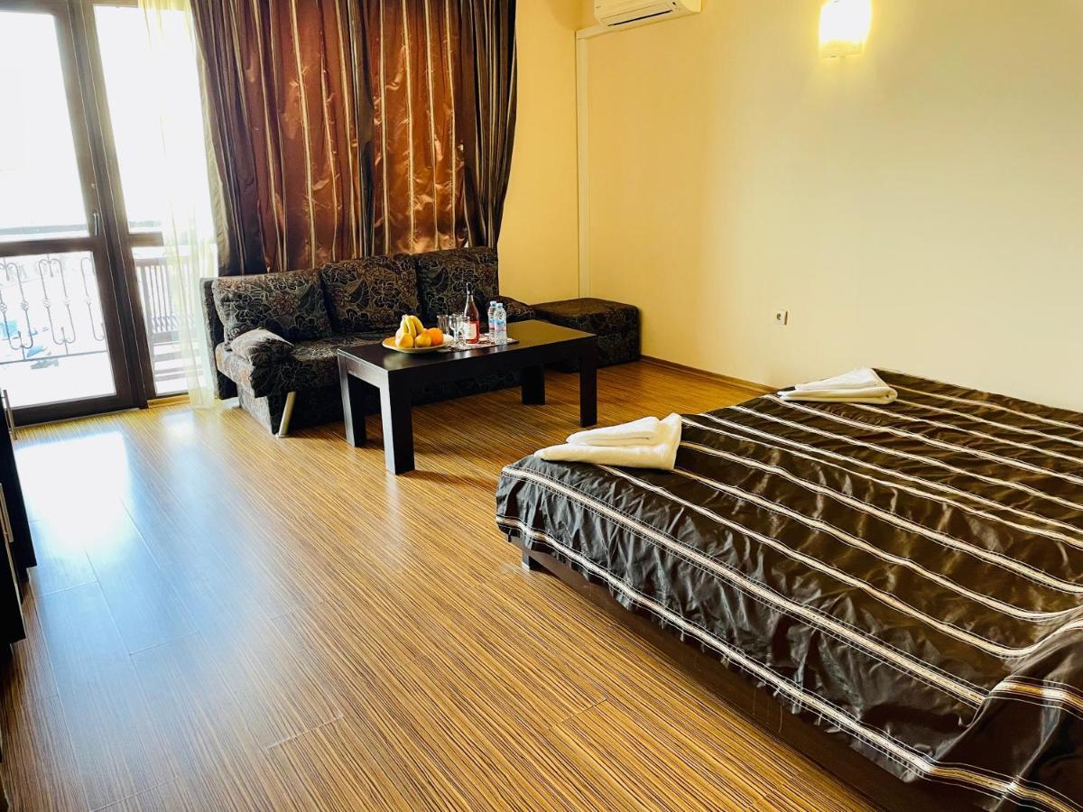 At The American'S Hotel Pomorie Exterior foto