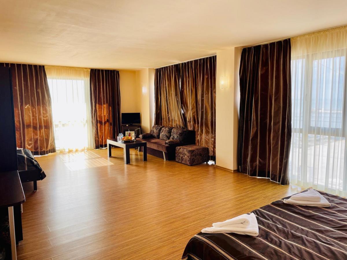 At The American'S Hotel Pomorie Exterior foto