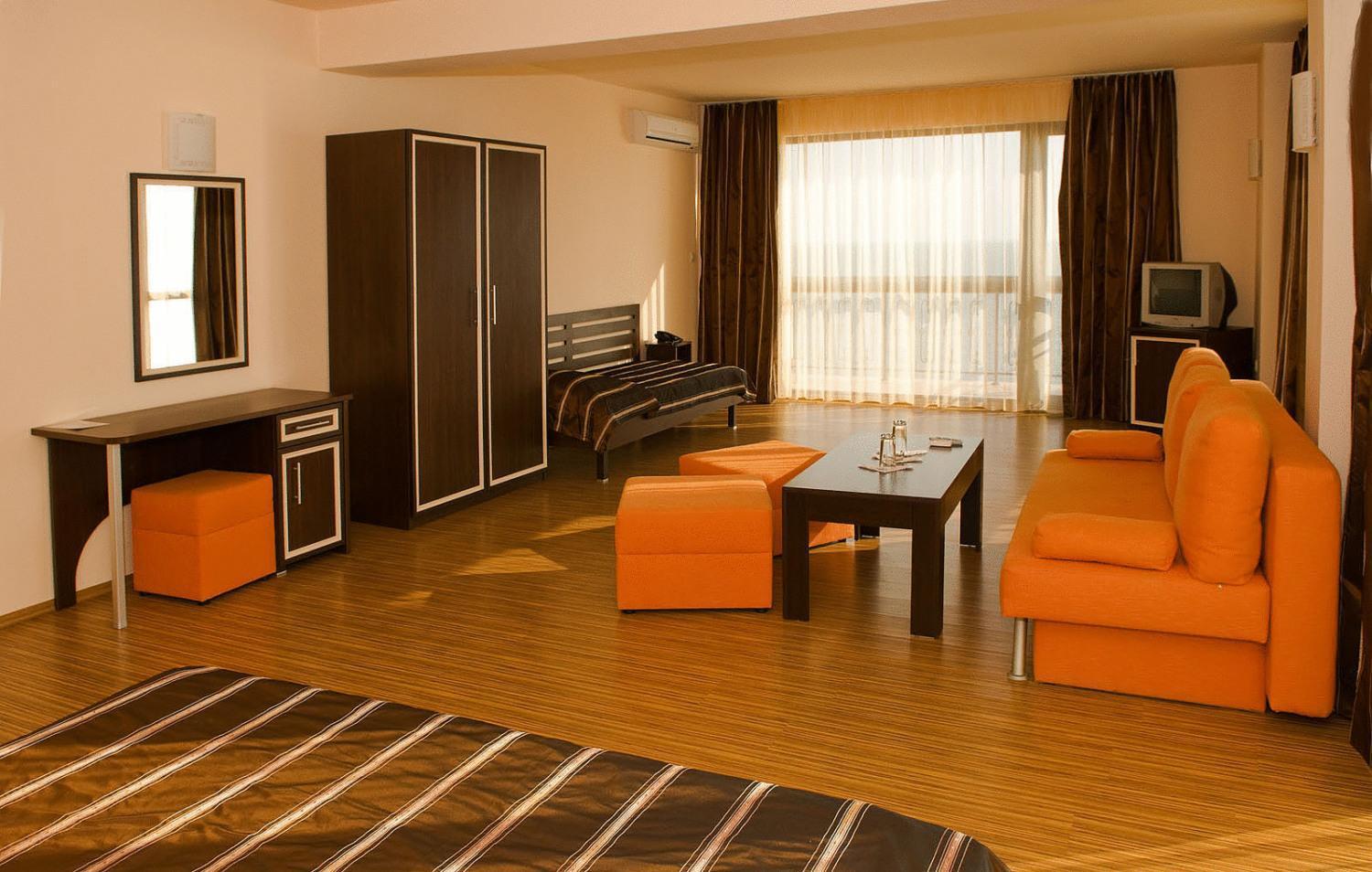 At The American'S Hotel Pomorie Exterior foto